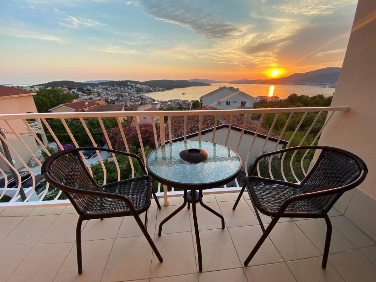Apartment Ankica Trogir Bagian luar foto